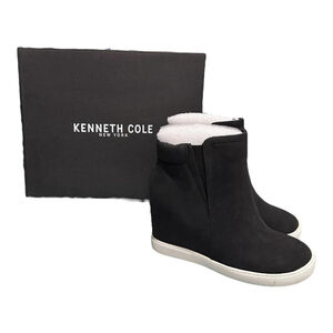 Kenneth Cole Kam Wedge Boots Womens Size 6 Black Ankle Booties Faux Suede